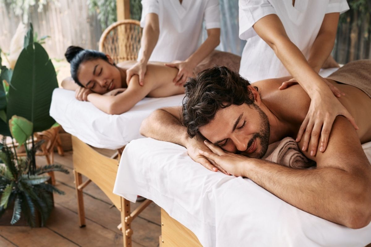 Couples Aromatherapy Massage HSR Layout